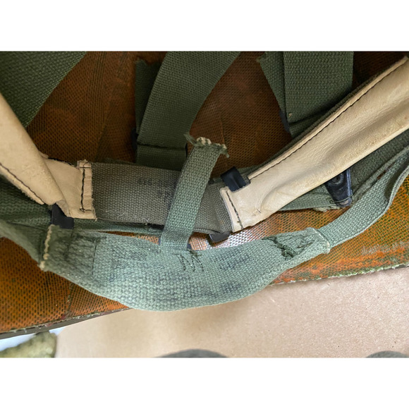 VTG US Army Military M-1 Helmet with Liner Rear Seam WWII Vietnam or Later ? 38B - Picture 7 of 10